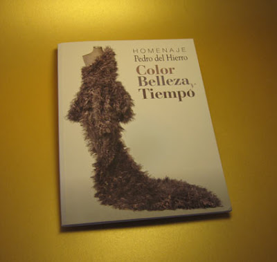 Grupo Cortefiel :: Catálogo de la exposición homenaje a Pedro del Hierro en el Museo del Traje