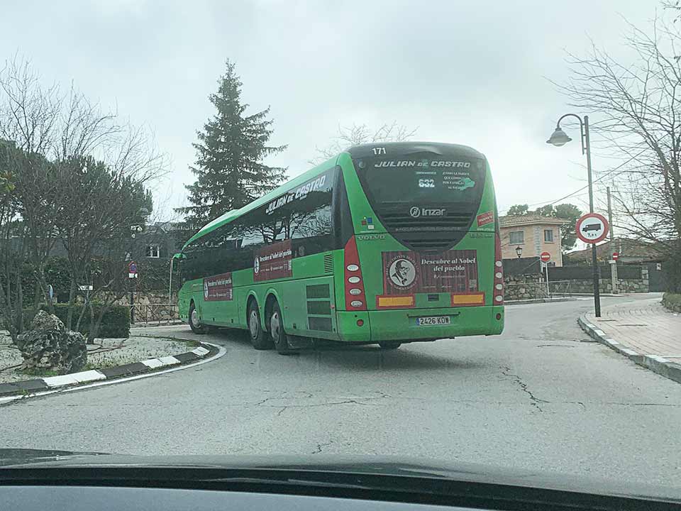 Campaña de publicidad en autobuses. Centenario Nobel Jacinto Benavente