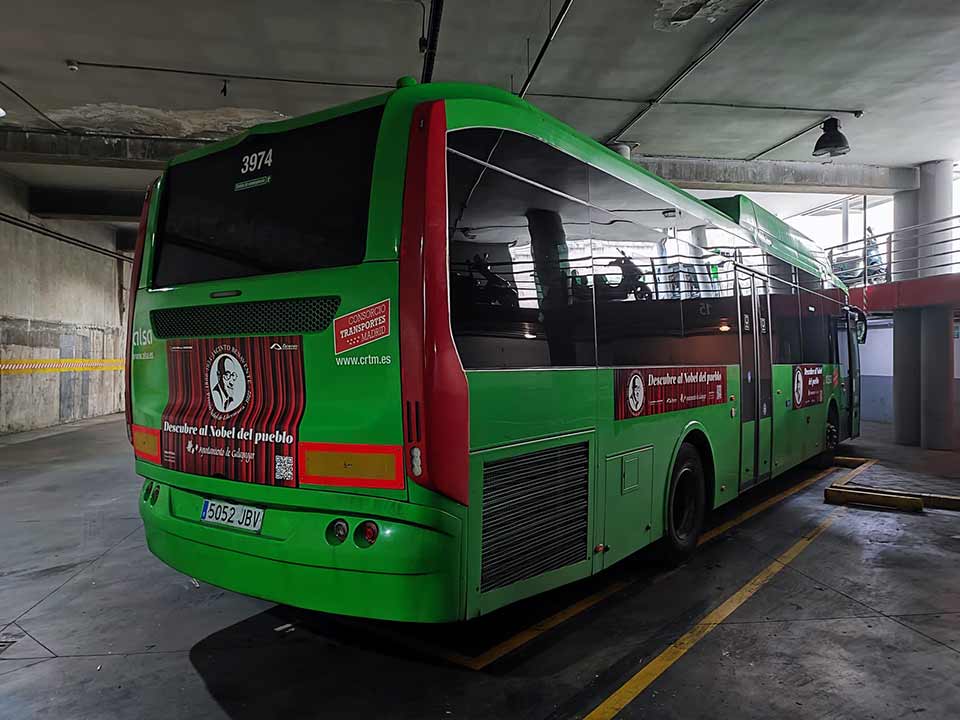 Campaña de publicidad en autobuses. Centenario Nobel Jacinto Benavente