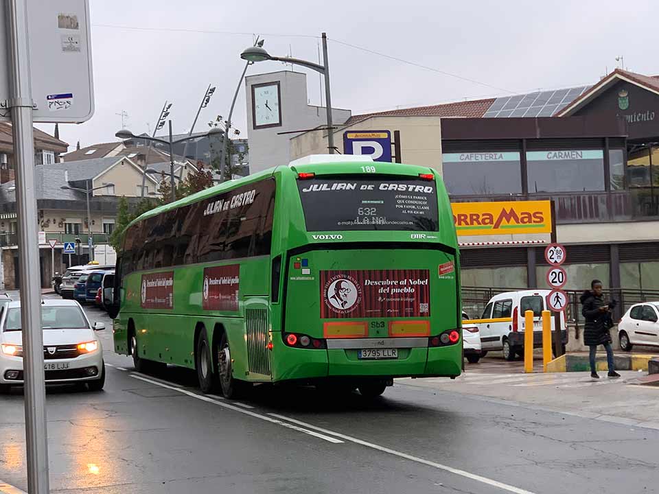 Campaña de publicidad en autobuses. Centenario Nobel Jacinto Benavente