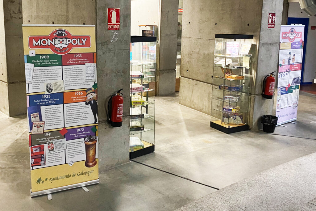 Paneles educativos para exposición historia del Monopoly en el Centro Cultural ‘La Pocilla’.